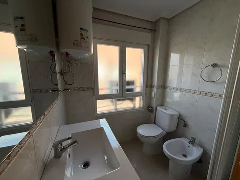 Flat in calle de Tablada - Photo 9