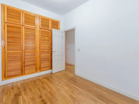 Flat in calle de Martín de los Heros - Photo 8