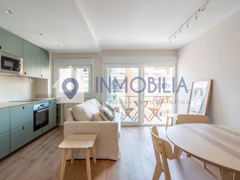 Flat in calle de Agustín Calvo - Photo 3