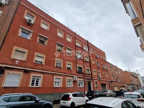 Flat - Photo 2