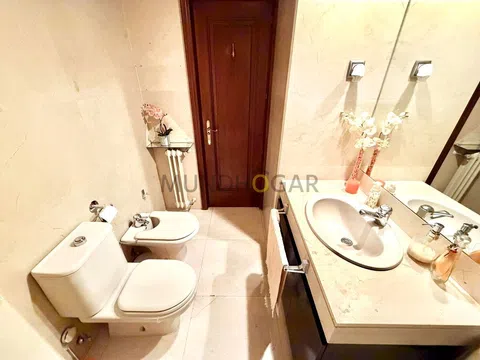 Flat in calle de Pastora Imperio - Photo 17