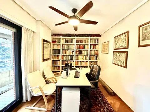 Flat in calle de Pastora Imperio - Photo 18