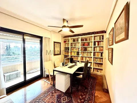 Flat in calle de Pastora Imperio - Photo 19