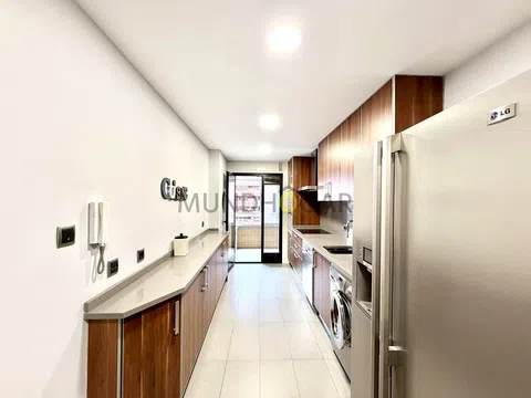 Flat in calle de Pastora Imperio - Photo 8