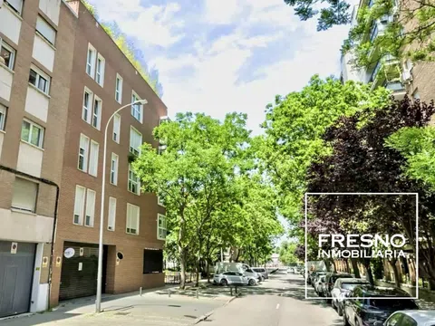 Flat in calle de Saavedra Fajardo - Photo 4