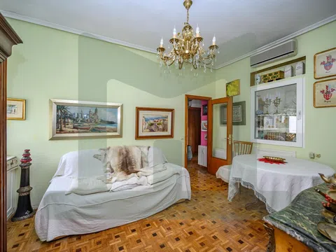 Penthouse in calle de la Infanta Mercedes - Photo 20