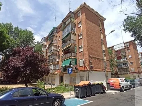 Flat in calle Escoriaza