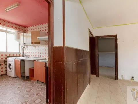 Flat in calle Escoriaza - Photo 2