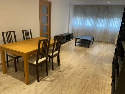 Flat in calle Pico de los Artilleros, 88 - Photo 1