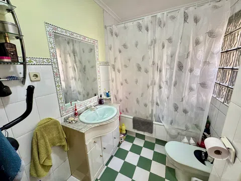 Flat in calle Isidra Jiménez - Photo 19