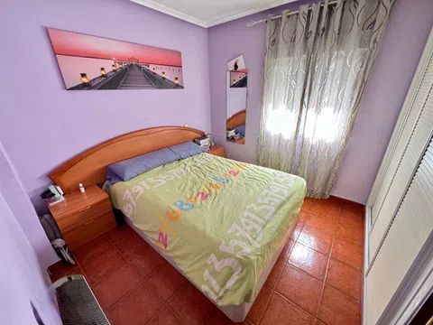 Flat in calle Isidra Jiménez - Photo 9