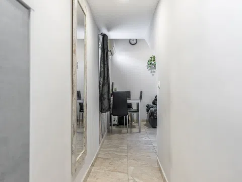 Flat in calle de Atocha - Photo 15
