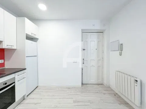 Flat in calle de Granada - Photo 5