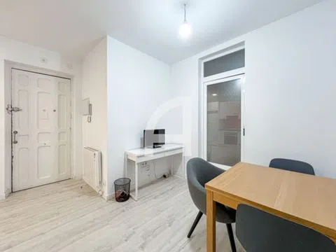Flat in calle de Granada - Photo 7