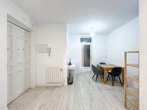 Flat in calle de Granada - Photo 9