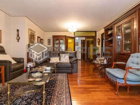 Flat in calle de Pechuán - Photo 1
