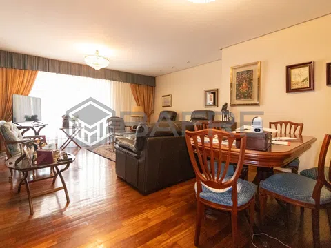 Flat in calle de Pechuán - Photo 2