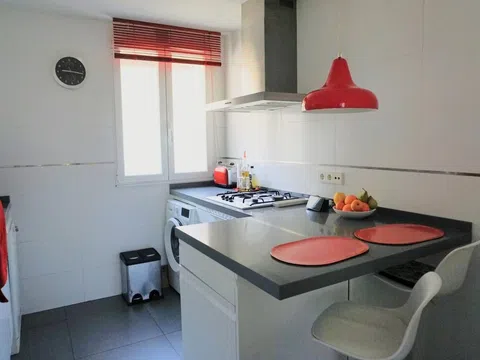 Flat in calle de Julián Besteiro - Photo 18