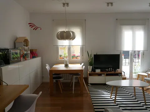 Flat in calle de Julián Besteiro - Photo 3