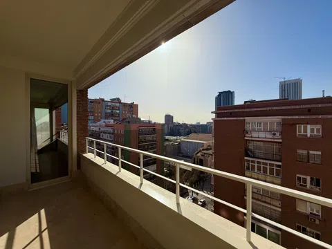 Flat in calle del Poeta Joan Maragall - Photo 14