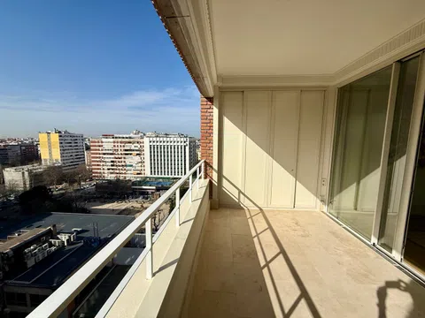 Flat in calle del Poeta Joan Maragall - Photo 9