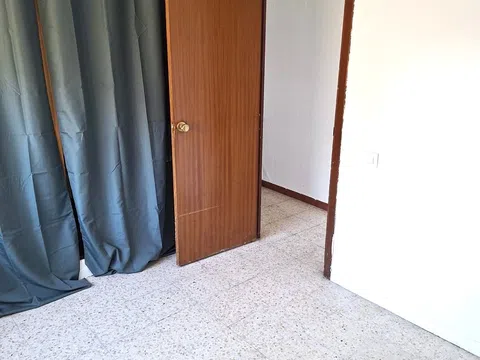 Flat in calle Pradolonguillo - Photo 14