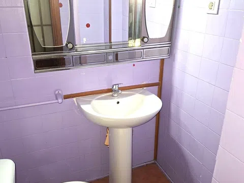 Flat in calle Pradolonguillo - Photo 5