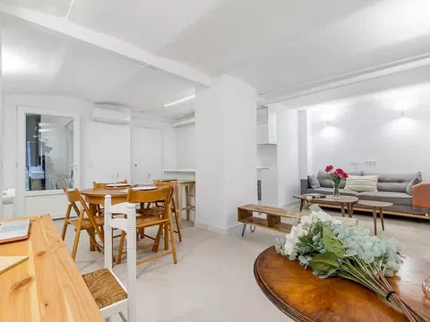 Flat in plaza de Lavapiés - Photo 2