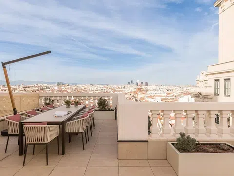 Flat in calle de Valverde - Photo 14