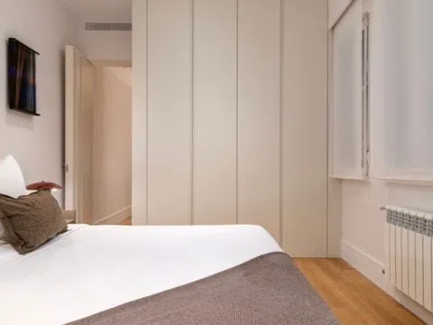 Flat in calle de Castelló - Photo 20