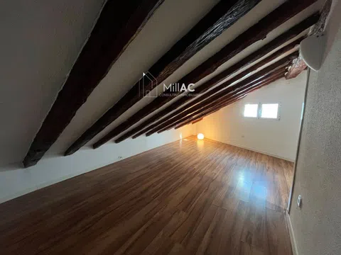 Flat in calle de Eloy Gonzalo - Photo 5