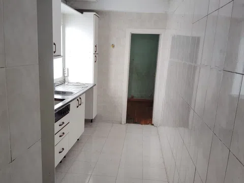 Flat in calle de Mercedes Arteaga - Photo 2