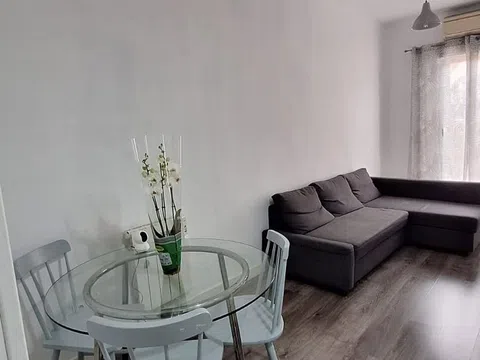 Flat - Photo 2
