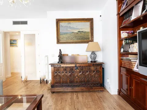 Flat in calle de Ana de Austria - Photo 5