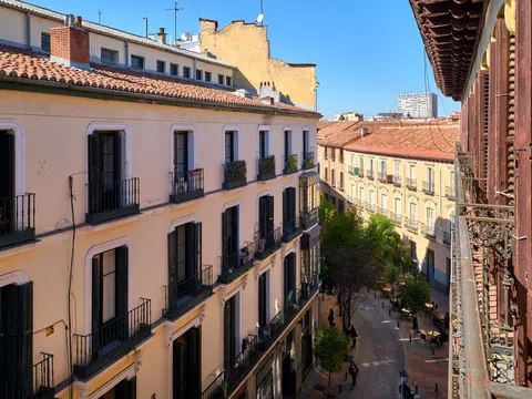 Flat in calle del Pez, 36 - Photo 2