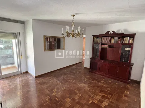 Flat in calle de Gutierre de Cetina - Photo 2