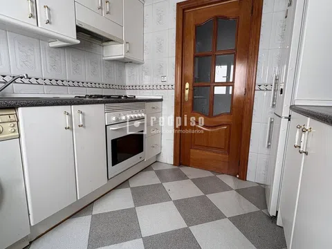 Flat in calle de Gutierre de Cetina - Photo 14