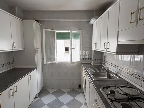 Flat in calle de Gutierre de Cetina - Photo 18