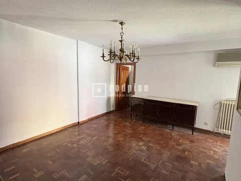 Flat in calle de Gutierre de Cetina - Photo 3