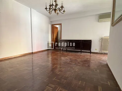 Flat in calle de Gutierre de Cetina - Photo 5