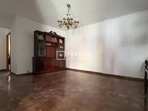 Flat in calle de Gutierre de Cetina - Photo 8