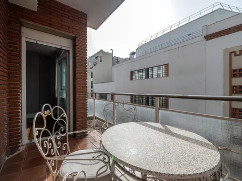 Flat in calle de Hermosilla - Photo 2