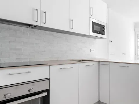 Flat in calle Virgen del Sagrario - Photo 2