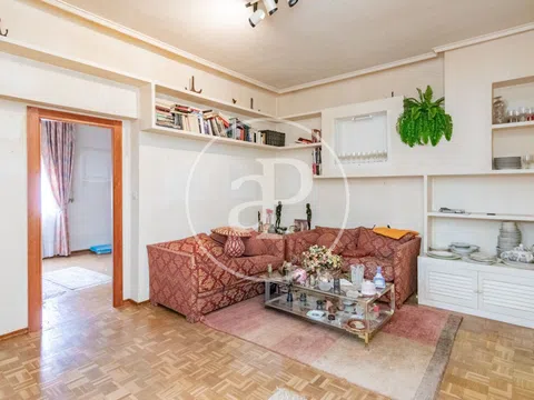 Flat - Photo 2