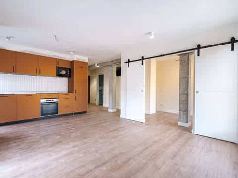 Flat in calle de Caramuel - Photo 1