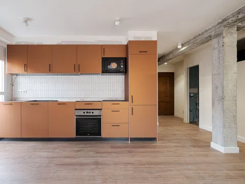Flat in calle de Caramuel - Photo 2