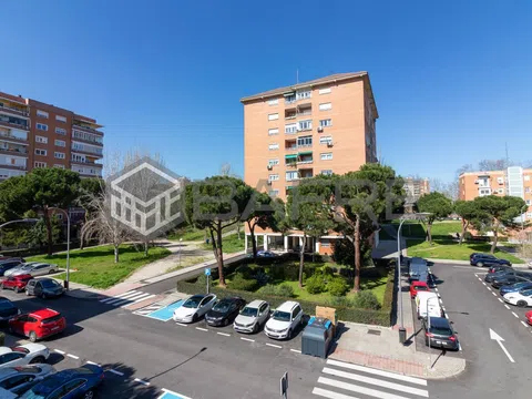 Flat in calle de Arroyo de Fontarrón - Photo 18