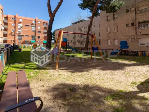 Flat in calle de Arroyo de Fontarrón - Photo 19