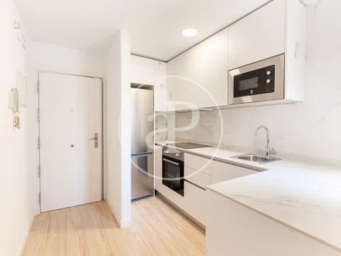 Flat - Photo 2