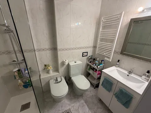 Flat in calle Villastar - Photo 15